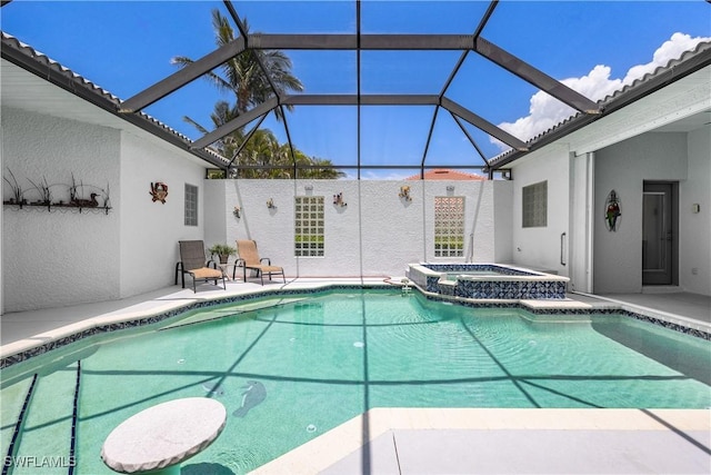 4081 Marianne Key Rd, Punta Gorda, FL 33955 - view of swimming pool with a pool with connected hot tub and a patio
