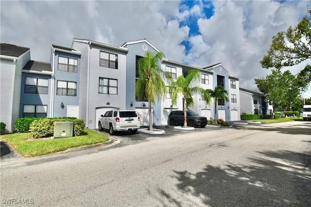 view of building exterior featuring a residential view