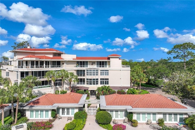2630 Grey Oaks Dr N Unit B18, Naples, FL 34105 - view of property