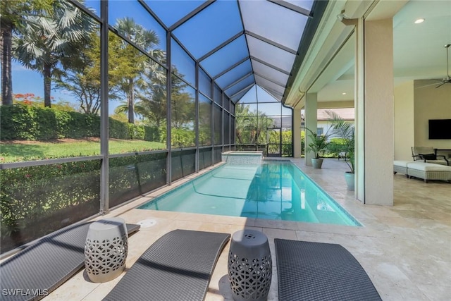 14179 Charthouse Ct, Naples, FL 34114 - view of swimming pool featuring a patio, ceiling fan, a pool with connected hot tub, and a lanai