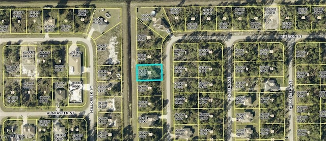 515 Hutton St E, Lehigh Acres, FL 33974