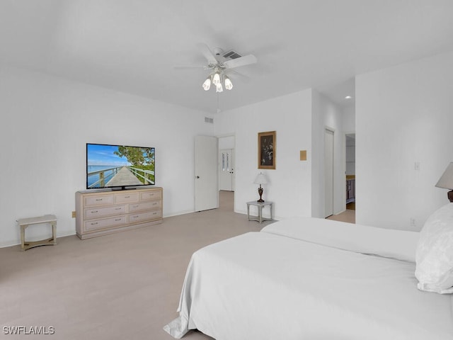 bedroom with ceiling fan