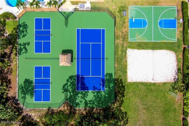 816 Mount Hood Ct, Naples, FL 34104 - aerial view of property and surrounding area