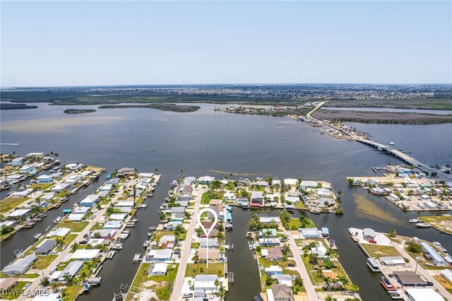 2609 Bayshore Dr, Matlacha, FL 33993