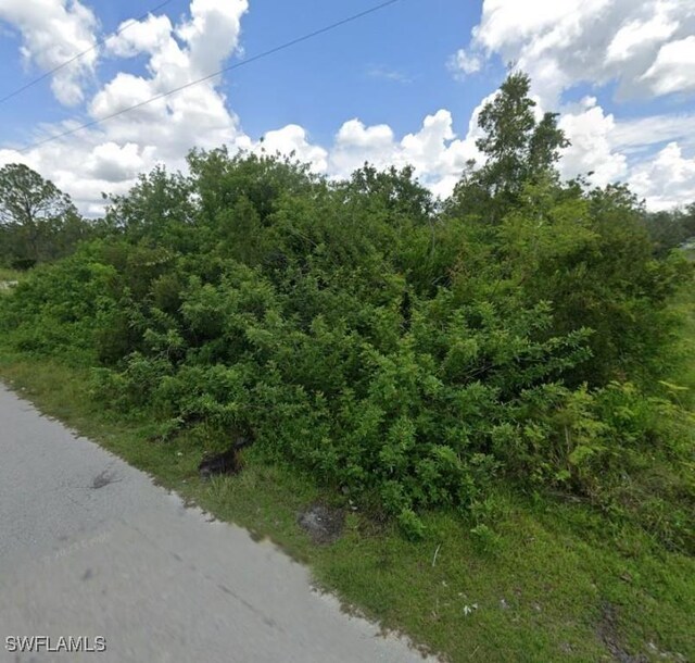 447 Mercedes Ct, Lehigh Acres, FL 33972