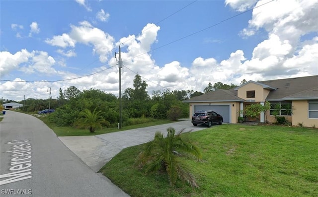 447 Mercedes Ct, Lehigh Acres, FL 33972