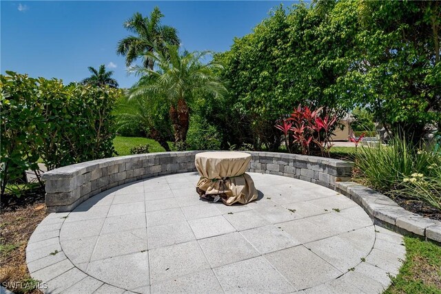 13613 Snapper Ln, Naples, FL 34114