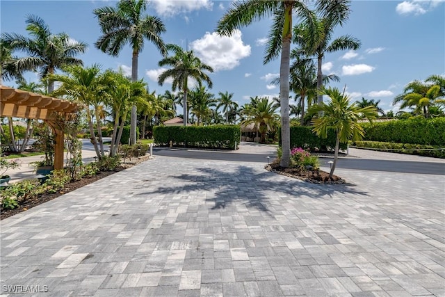 13613 Snapper Ln, Naples, FL 34114