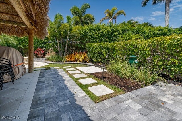 13613 Snapper Ln, Naples, FL 34114