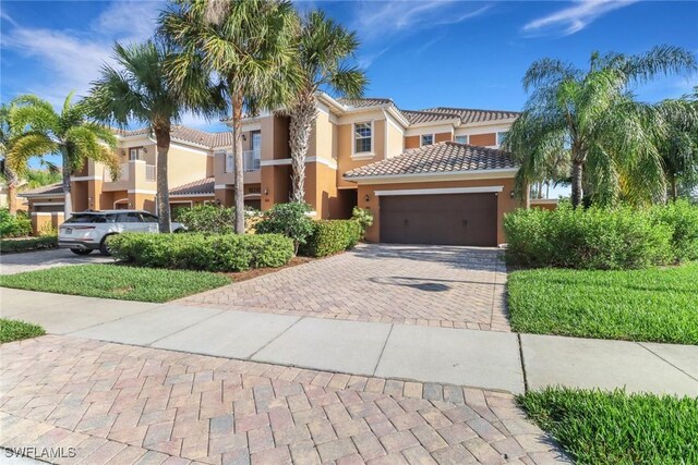 10390 Glastonbury Cir Unit 102, Fort Myers, FL 33913 - photo 2