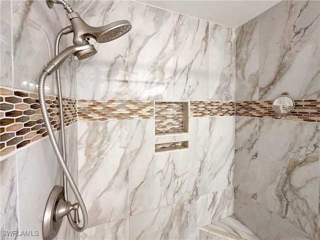 3790 35th Ave NE, Naples, FL 34120 - bathroom featuring a tile shower