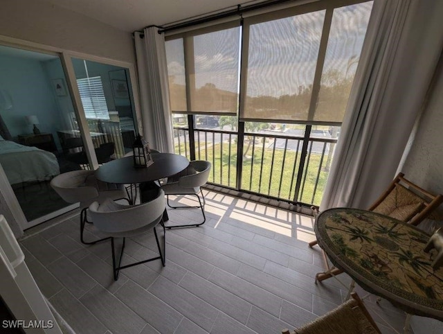 2111 Barkeley Ln Unit 13, Fort Myers, FL 33907 - view of sunroom