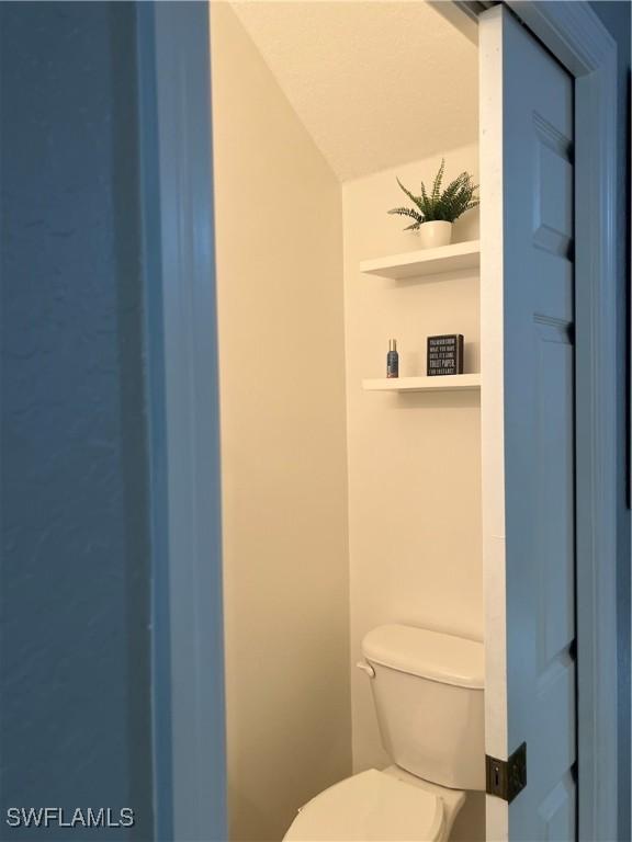 10112 Spyglass Hill Ln, Fort Myers, FL 33966 - photo 11