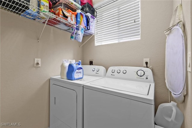 17504 Cherry Ridge Ln, Fort Myers, FL 33967 - laundry area with washer and clothes dryer