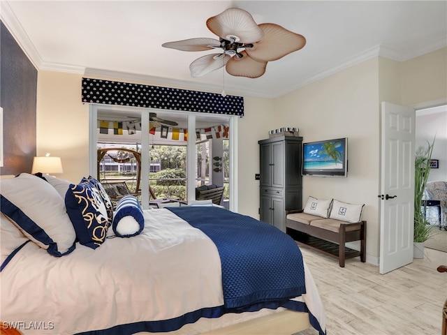 2110 Cay Lagoon Dr Unit 113, Naples, FL 34109 - bedroom featuring ornamental molding, light wood-style floors, a ceiling fan, and baseboards