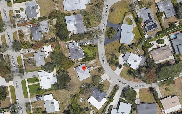 89511THN 895 11th St N, Naples, FL 34102 - aerial view of property and surrounding area featuring nearby suburban area