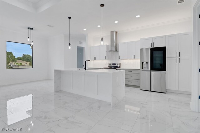 2712 58th St W, Lehigh Acres, FL 33971 - kitchen featuring stainless steel appliances, wall chimney exhaust hood, recessed lighting, a sink, and tasteful backsplash
