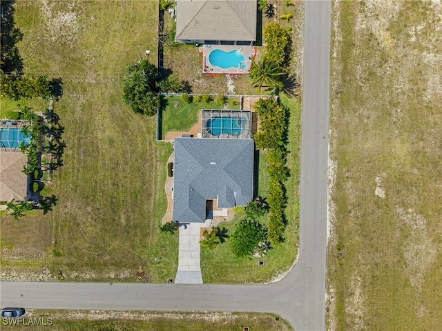 bird's eye view of a pool area