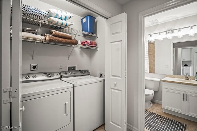10260 Heritage Bay Blvd Unit 3515, Naples, FL 34120 - washroom featuring independent washer and dryer