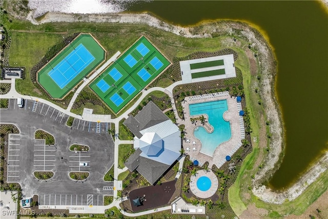 16515 Fire Coral Ln, North Fort Myers, FL 33903 - bird's eye view of a pool area