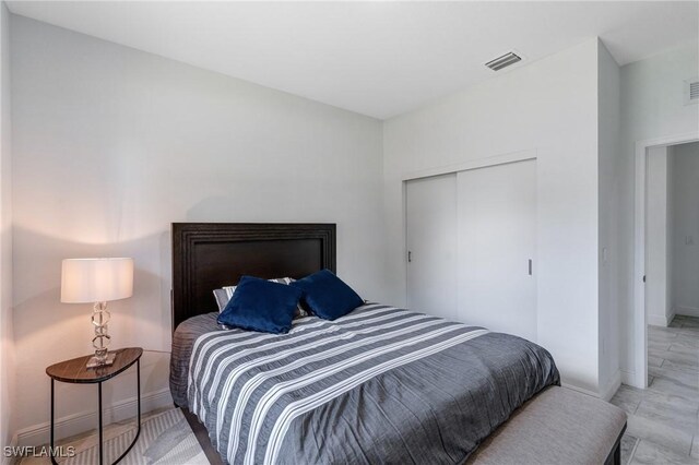 1064 Calumet Rd, Labelle, FL 33935 - bedroom featuring baseboards and a closet