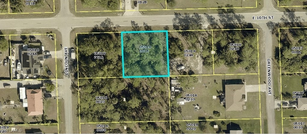 602 E 10th St, Lehigh Acres, FL 33972