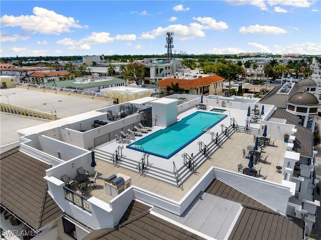 875 6th Ave S Unit 304, Naples, FL 34102 - view of swimming pool