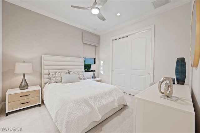 4249 Deephaven Ln, Naples, FL 34119 - bedroom featuring crown molding, a closet, a ceiling fan, and recessed lighting