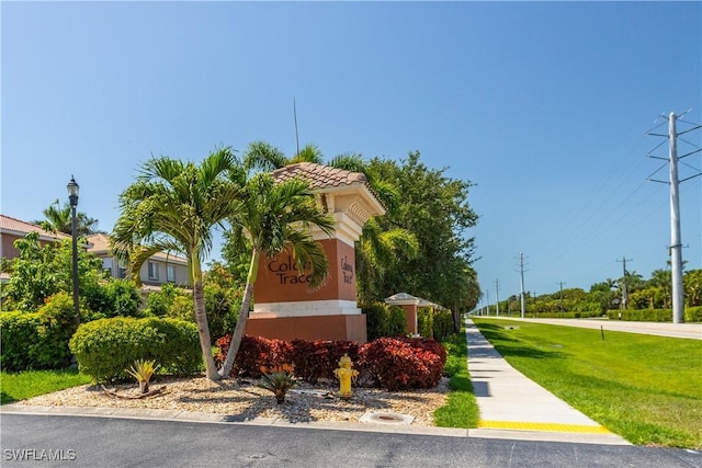 8651 Colony Trace Dr, Fort Myers, FL 33908 - community sign featuring a lawn