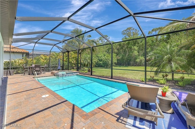 2102 Antigua Ln, Naples, FL 34120 - view of swimming pool featuring a patio, a pool with connected hot tub, and a lanai