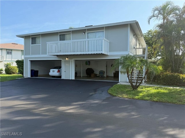 3401 New S Province Blvd Unit 4, Fort Myers, FL 33907 - view of front facade featuring driveway and an attached garage