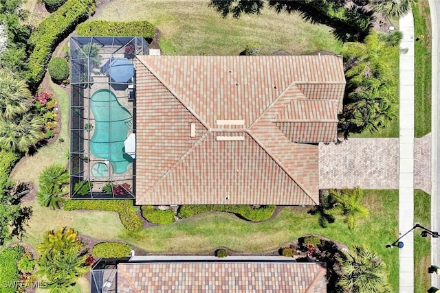 9578 Coquina Cir, Naples, FL 34120 - drone / aerial view of a pool