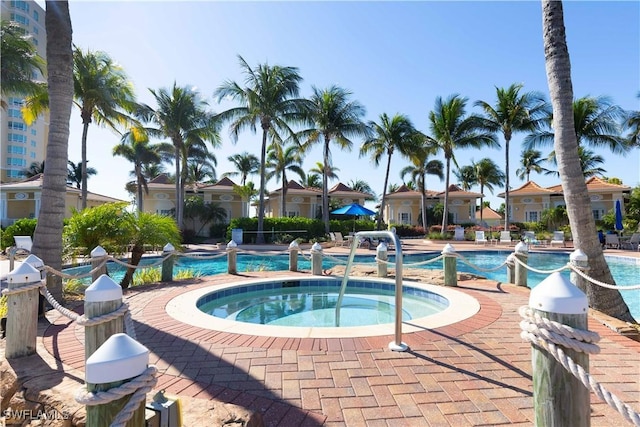 12701 Mastique Beach Blvd Unit 603, Fort Myers, FL 33908 - community pool with a community hot tub