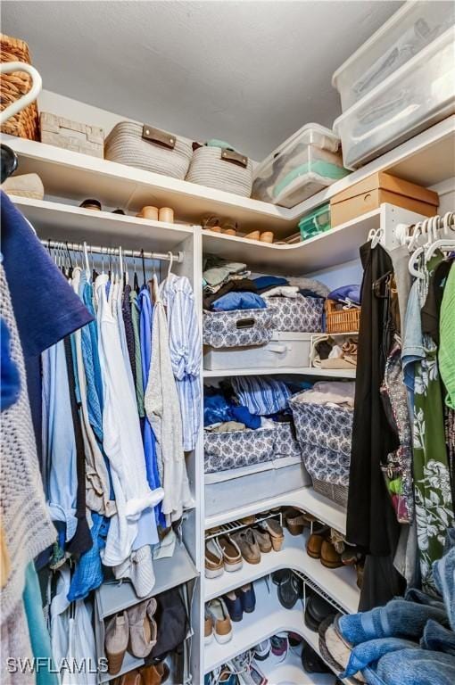 5692 Eichen Cir W, Fort Myers, FL 33919 - view of spacious closet