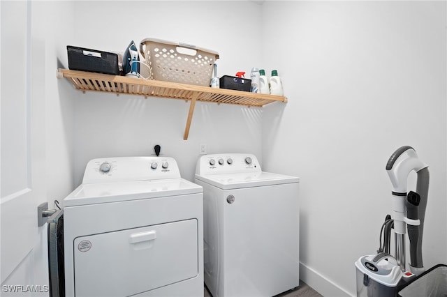 5851 Shell Cove Dr Unit 101A, Cape Coral, FL 33914 - clothes washing area featuring separate washer and dryer
