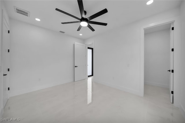 336 NE 25th St, Cape Coral, FL 33909 - empty room featuring ceiling fan, recessed lighting, and baseboards