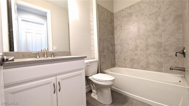 986 Enbrook Loop, Naples, FL 34114 - full bathroom with toilet, vanity, and bathing tub / shower combination