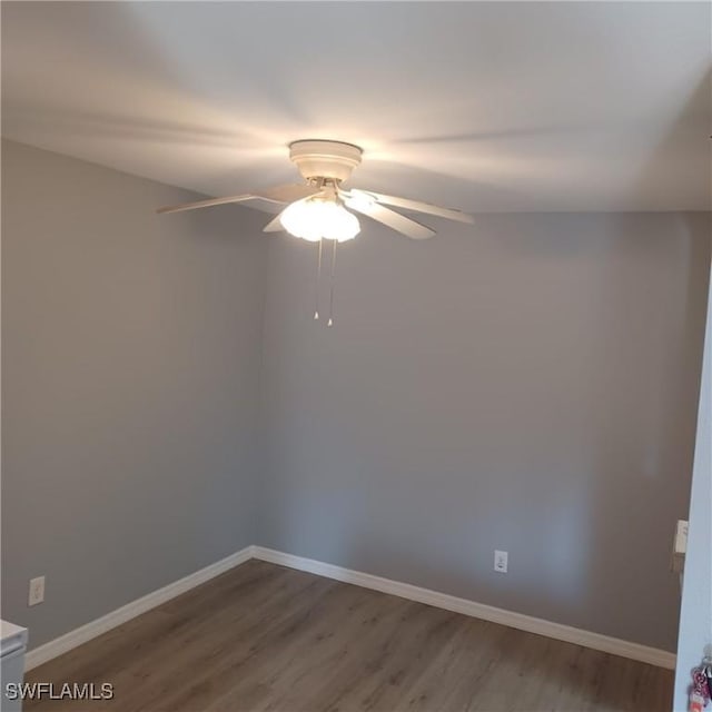 2925 Winkler Ave Unit 906, Fort Myers, FL 33916 - unfurnished room with ceiling fan, wood finished floors, and baseboards