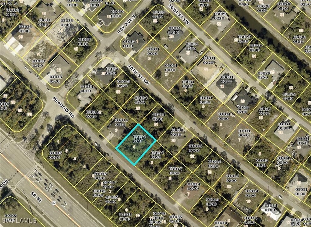 613/615 Meadow Rd, Lehigh Acres, FL 33973