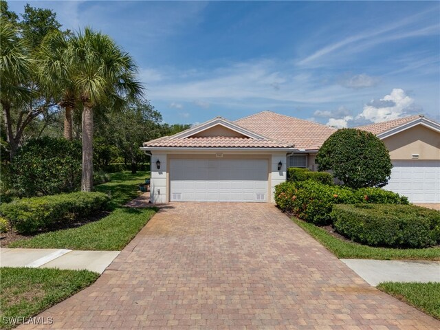7565 Rozzini Ln, Naples, FL 34114 - photo 1
