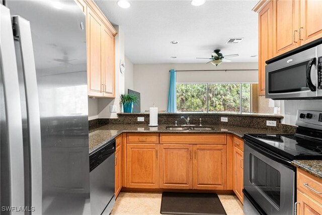 1373 Weeping Willow Ct, Cape Coral, FL 33909 - photo 2