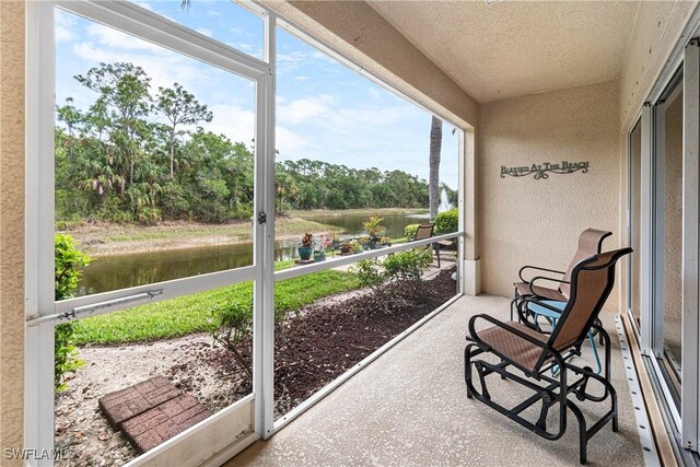 1373 Weeping Willow Ct, Cape Coral, FL 33909 - photo 4