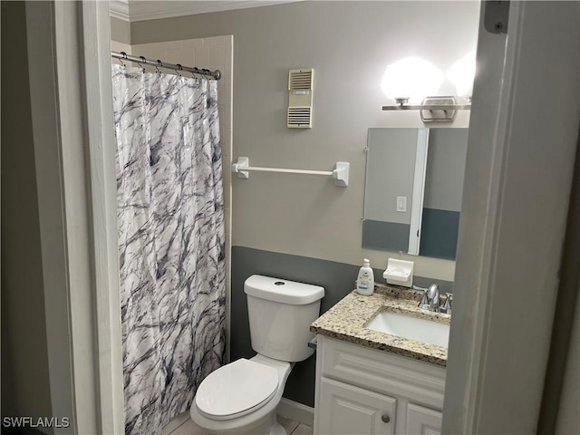 6184 Michelle Way Unit 123, Fort Myers, FL 33919 - bathroom featuring toilet, vanity, and curtained shower