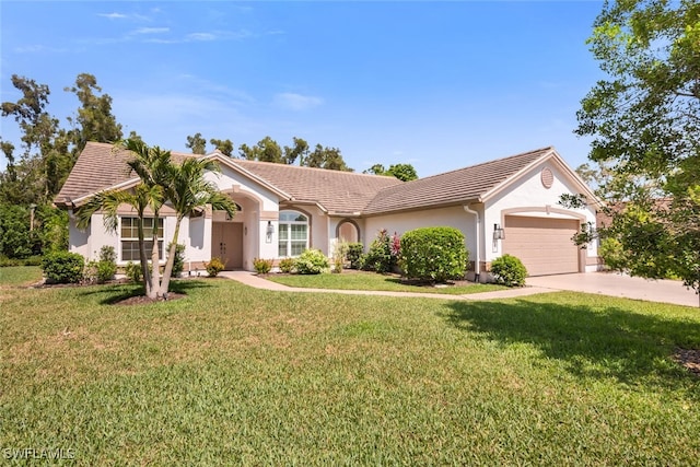 28996 Seton Ct, Bonita Springs, FL 34134 - single story home featuring stucco siding, an attached garage, a front lawn, a tile roof, and concrete driveway