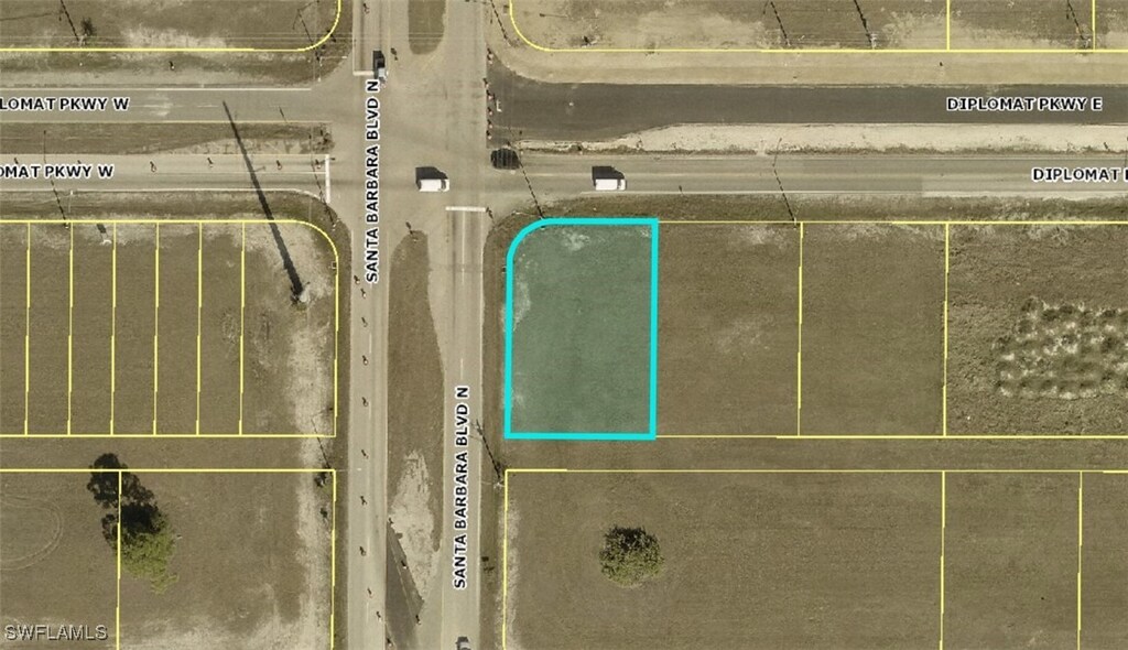 2 Diplomat Pkwy E, Cape Coral, FL 33909 - photo 1