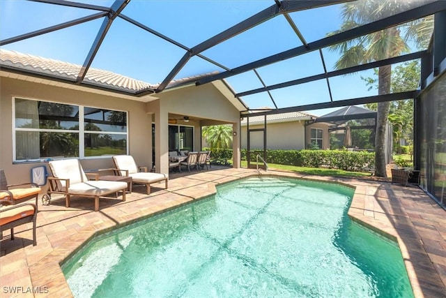 9327 Trieste Dr, Fort Myers, FL 33913 - swimming pool with a patio, a ceiling fan, and outdoor lounge area