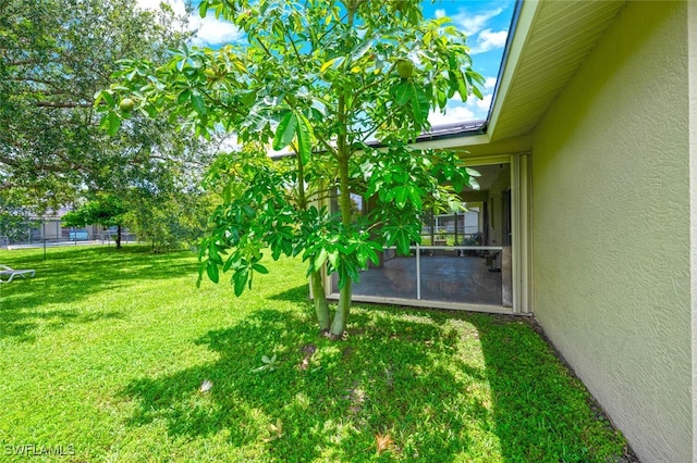 725 Grove Dr, Naples, FL 34120 - view of yard