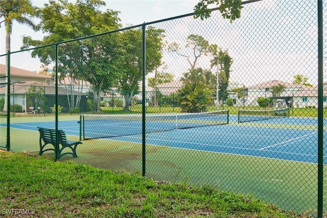 3350 Alouette Cir Unit 1, Fort Myers, FL 33907 - view of tennis court