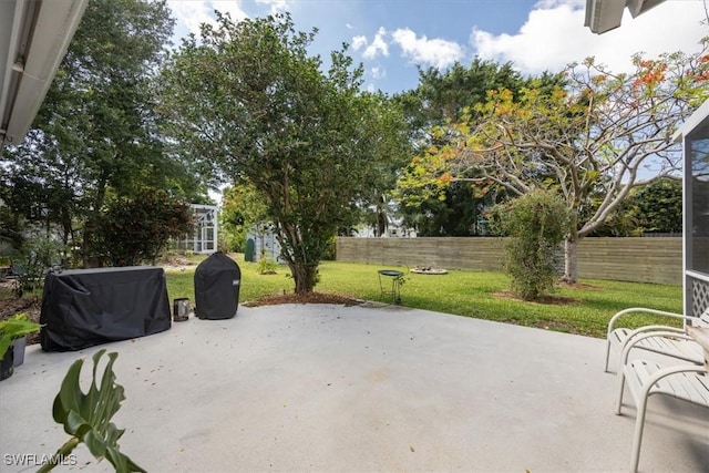 2777 Clipper Way, Naples, FL 34104 - view of patio / terrace