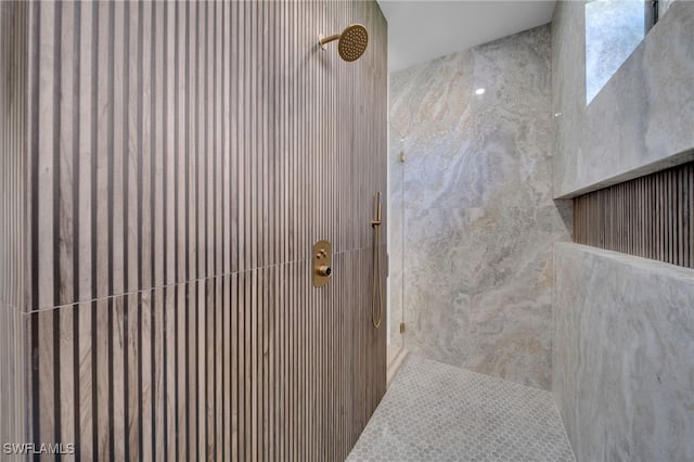 419 NW 7th Ave, Cape Coral, FL 33993 - full bathroom with tiled shower